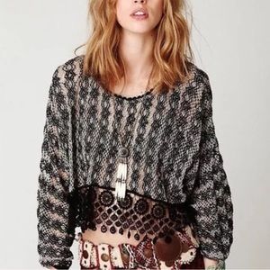 Free People Crotchet Crop Top black and white 🖤